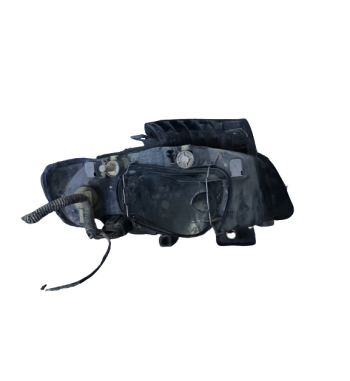 Farol dianteiro esquerdo para SEAT Ibiza 6K1 (1999-2002) 1.9 SDI. Referência OEM 6K1941044A. Peça usada verificada e garantida d