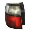 Luz traseira esquerda Mazda 626 Family Wagon ano 1997 a 2002 Referência 201910628