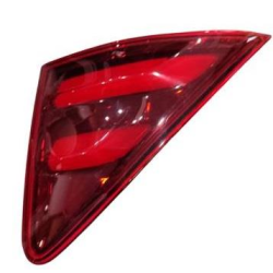 Feu arrière de hayon Peugeot 3008 Mk1 1.2 essence 131 ch (HNY / EB2DTS) 2015‑2016 – Référence 9805511380 – Pièce d’origine Peuge