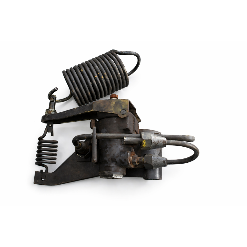 Repartidor de freno trasero Nissan Atleon BD30D OEM 46400D6200