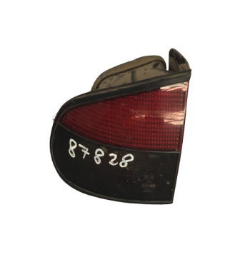 Luz Traseira Esquerda Renault Laguna 1994-1998 Referência OEM 7701038275
